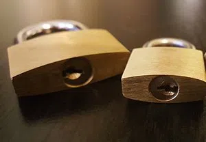 Union Locksmith Store Compton, CA 310-955-1723 - key-broke-in-lock